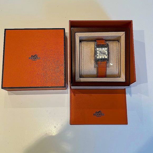 Authentic HERMES 31MM Cape Cod Watch. - Picture 2 of 9